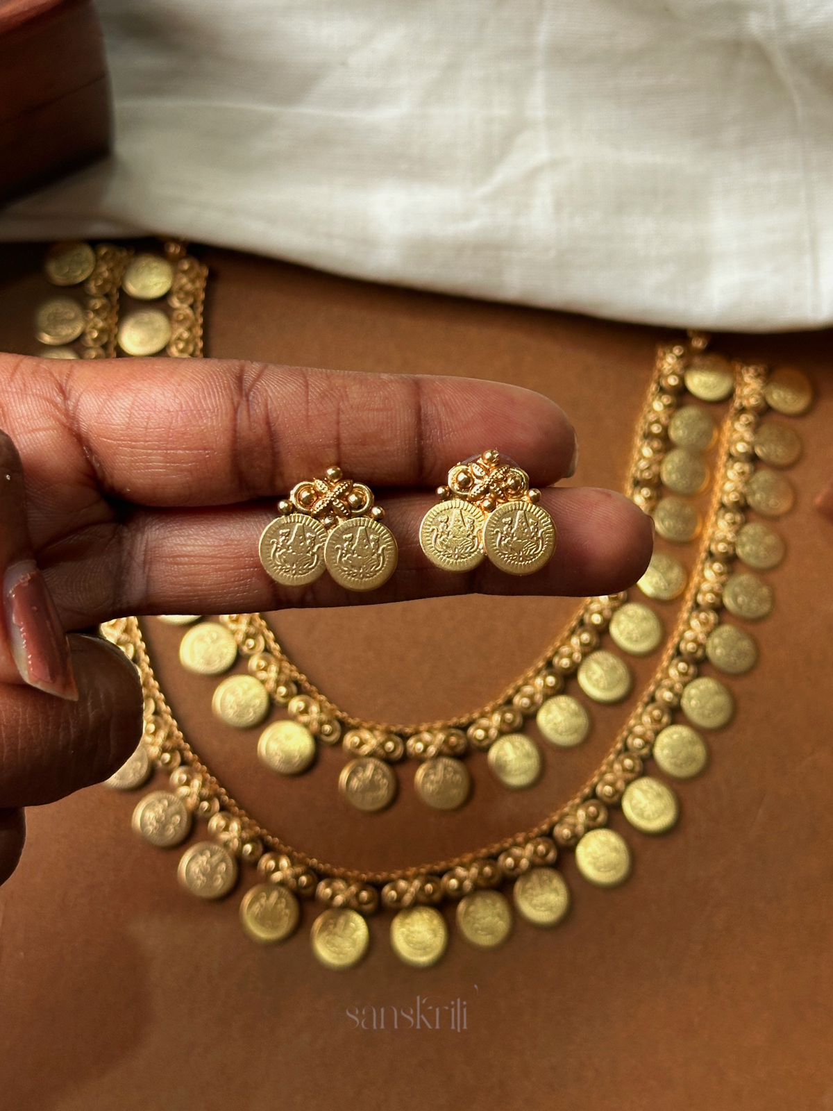 Coin double layer necklace