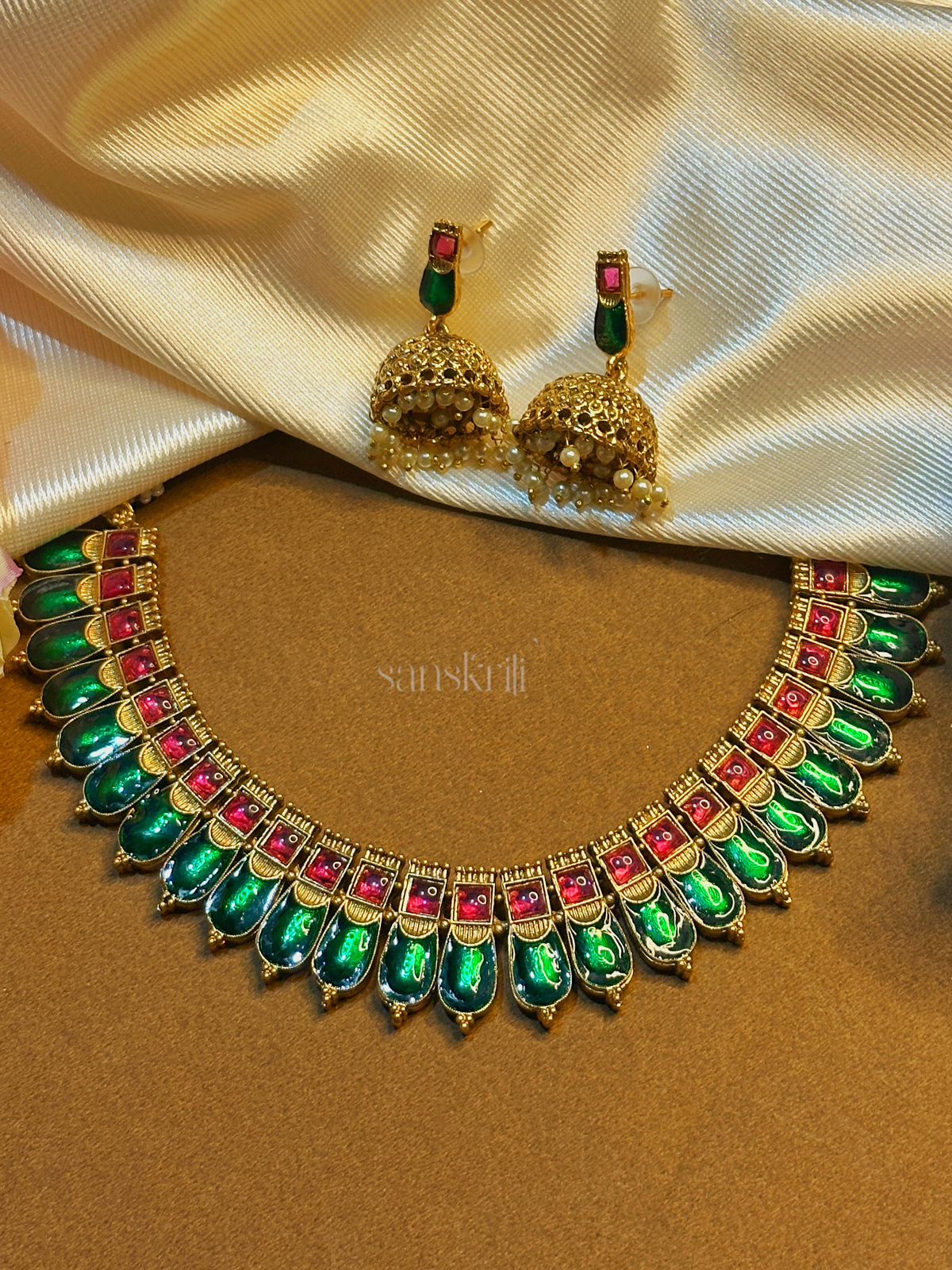 Royal Green & Red Stone Necklace Set